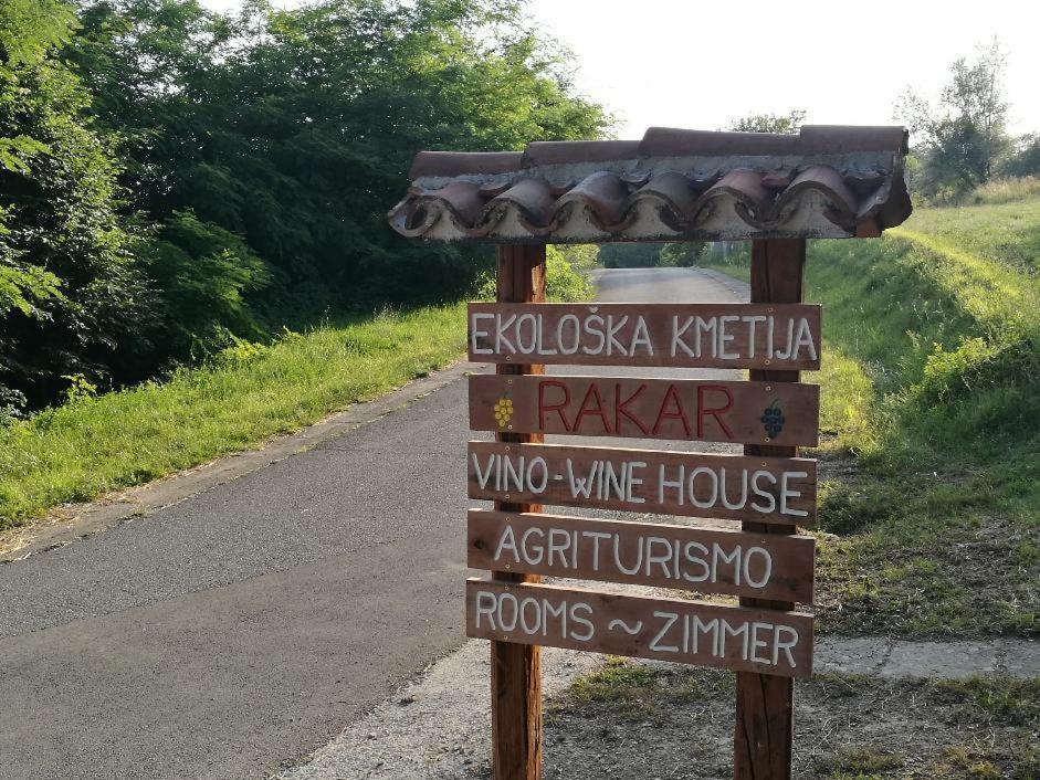 Гостьовий будинок Wine House Rakar Gracisce Екстер'єр фото